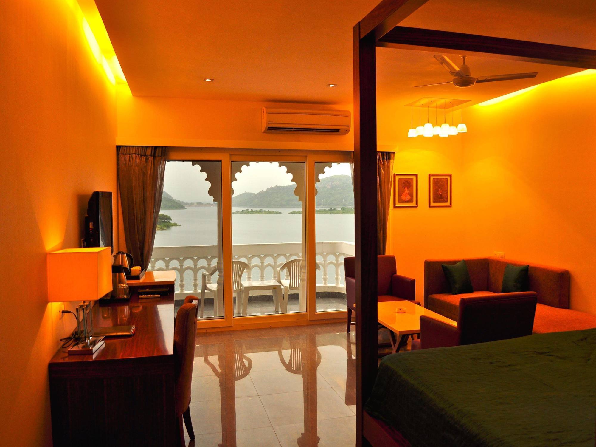 Jaisamand Island सहारा Udaipur
