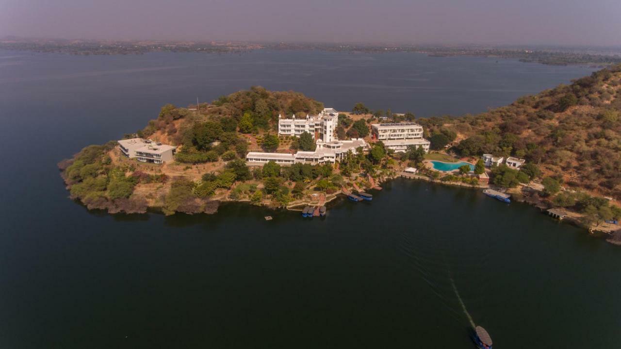 Jaisamand Island 4*